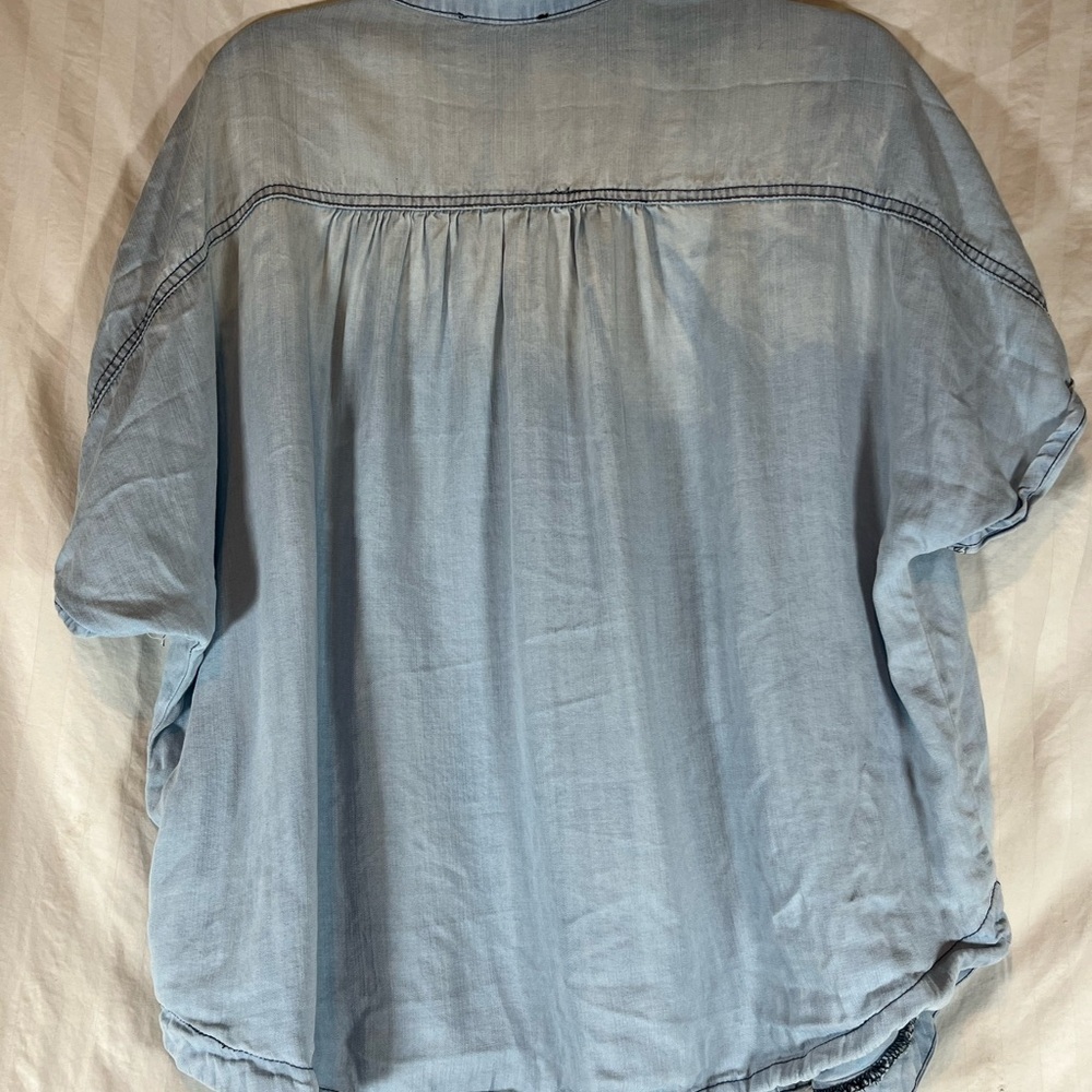 Casual Light Blue Button Down Shirt - Picture 5 of 7